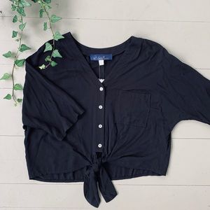 Francesca’s Collection Button-Up Crop Top